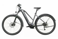 VTC Électrique Cube Nuride Hybrid Performance 625 Allroad Trapeze Shimano Alivio 9V 625 Wh 700 Mm Gris Graphite 2022 -Vélo Soldes unnamed file 1442