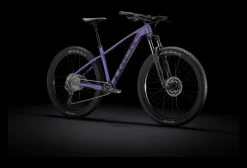 VTT Semi Rigide Trek Roscoe 6 27.5+ Shimano Deore 10V Purple Flip/Trek Black 2021 Violet / Noir -Vélo Soldes unnamed file 1548