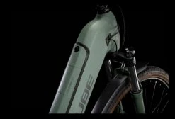 Vélo De Ville Électrique Cube Touring Hybrid One 625 Easy Entry Shimano Alivio 9V 625 Wh 700 Mm Vert Sharp 2022 18 Vélo De Ville Électrique Cube Touring Hybrid One 625 Easy Entry Shimano Alivio 9V 625 Wh 700 Mm Vert Sharp 2022 -Vélo Soldes unnamed file 1613