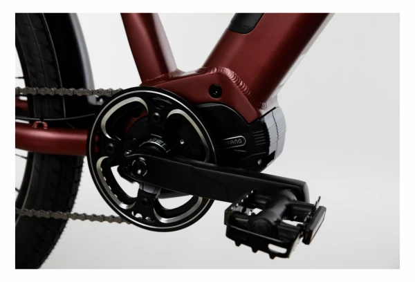 Vélo De Ville Électrique Bicyklet Raymond Shimano Acera 9V 504 Wh 27.5'' Rouge Bordeaux 6 Vélo De Ville Électrique Bicyklet Raymond Shimano Acera 9V 504 Wh 27.5'' Rouge Bordeaux – Image 4