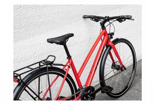 Vélo De Ville Trek FX 2 Disc Equpped Stagger Shimano Acera/Altus 9V 700 Mm Rouge 2022 5 Vélo De Ville Trek FX 2 Disc Equpped Stagger Shimano Acera/Altus 9V 700 Mm Rouge 2022 – Image 3