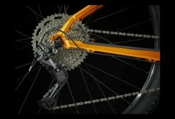 VTT Semi-Rigide Trek Marlin 6 Shimano Deore 10V 27.5'' Orange Factory 2023 -Vélo Soldes unnamed file 2510