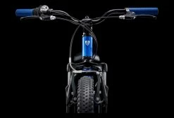 VTT Enfant 2020 Trek Precaliber 20'' Shimano Tourney 7V Bleu/Blanc -Vélo Soldes unnamed file 2702