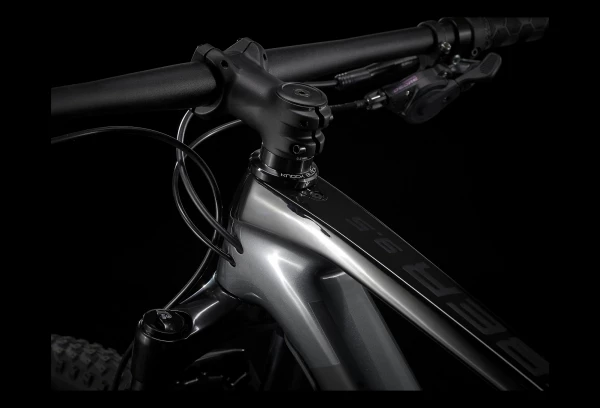 VTT Semi Rigide Trek Procaliber 9.5 29'' Shimano Deore 12V Lithium Grey/Trek Black 2021 8 VTT Semi Rigide Trek Procaliber 9.5 29'' Shimano Deore 12V Lithium Grey/Trek Black 2021 – Image 6