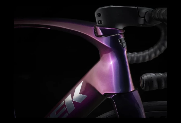 Vélo De Routre Trek Madone SLR 6 ETap Sram Rival ETap AXS 12V 700 Mm Violet Amethyst 2023 6 Vélo De Routre Trek Madone SLR 6 ETap Sram Rival ETap AXS 12V 700 Mm Violet Amethyst 2023 – Image 4