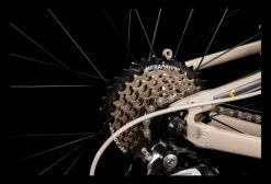 VTT Semi-Rigide Enfant Cube Acid 240 Shimano Tourney/Altus 7V 24'' Beige Desert 2022 8 - 12 Ans -Vélo Soldes unnamed file 4679