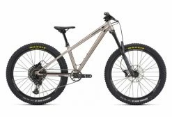 VTT Semi-Rigide Enfant Commencal Meta HT JR Sram SX Eagle 12V 26'' Beige Champagne 2022 | 9 - 12 Ans