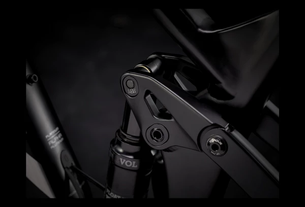 VTT Tout-Suspendu Trek Top Fuel 8 Sram NX Eagle 12V 29'' Noir Satin Trek 2021 9 VTT Tout-Suspendu Trek Top Fuel 8 Sram NX Eagle 12V 29'' Noir Satin Trek 2021 – Image 7