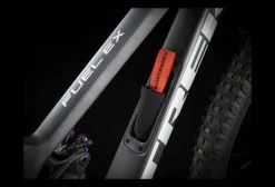 VTT Tout-Suspendu Trek Fuel EX 9.8 AXS Sram GX Eagle AXS 12V 29'' Noir Carbon 2022 16 VTT Tout-Suspendu Trek Fuel EX 9.8 AXS Sram GX Eagle AXS 12V 29'' Noir Carbon 2022 -Vélo Soldes unnamed file 5628