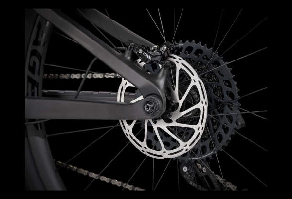 VTT Tout-Suspendu Trek Fuel EX 9.8 AXS Sram GX Eagle AXS 12V 29'' Noir Carbon 2022 8 VTT Tout-Suspendu Trek Fuel EX 9.8 AXS Sram GX Eagle AXS 12V 29'' Noir Carbon 2022 – Image 6