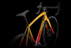 Vélo De Route Trek Émonda ALR 4 Shimano Tiagra 10V 700 Mm Jaune / Rouge 2022 14 Vélo De Route Trek Émonda ALR 4 Shimano Tiagra 10V 700 Mm Jaune / Rouge 2022 -Vélo Soldes unnamed file 634