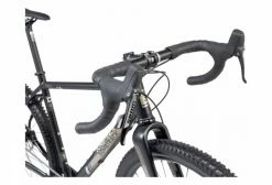Gravel Bike Bombtrack Hook EXT Sram Apex 11V 650b Noir Mat 10 Gravel Bike Bombtrack Hook EXT Sram Apex 11V 650b Noir Mat -Vélo Soldes unnamed file 6488