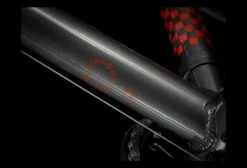 VTT Enfant Trek Wahoo 26'' Shimano Altus 8V Noir/Rouge 2022 14 VTT Enfant Trek Wahoo 26'' Shimano Altus 8V Noir/Rouge 2022 -Vélo Soldes unnamed file 6830