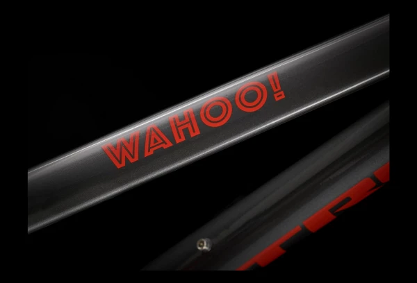 VTT Enfant Trek Wahoo 26'' Shimano Altus 8V Noir/Rouge 2022 8 VTT Enfant Trek Wahoo 26'' Shimano Altus 8V Noir/Rouge 2022 – Image 6