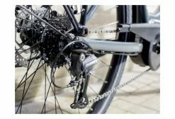 Vélo De Ville Électrique Trek Verve+ 1 Lowstep Shimano Altus 8V 300wh Gris Charcoal 2022 -Vélo Soldes unnamed file 7016