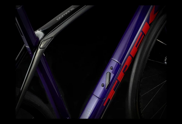 Vélo De Route Trek Domane SL 6 Disc Shimano Ultegra R8000 Purple Abyss/Trek Black 2021 6 Vélo De Route Trek Domane SL 6 Disc Shimano Ultegra R8000 Purple Abyss/Trek Black 2021 – Image 4