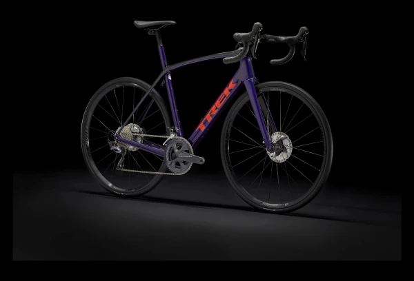 Vélo De Route Trek Domane SL 6 Disc Shimano Ultegra R8000 Purple Abyss/Trek Black 2021 11 Vélo De Route Trek Domane SL 6 Disc Shimano Ultegra R8000 Purple Abyss/Trek Black 2021 – Image 9