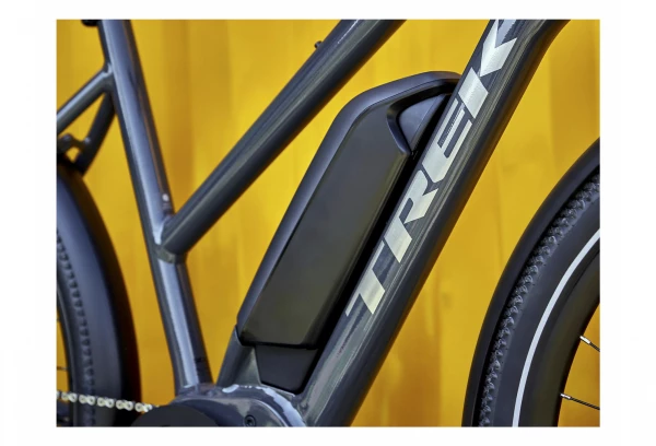 Vélo De Ville Electrique Trek Allant+ 5 Stagger 27.5'' 500wh Shimano 9V Solid Charcoal 2021 9 Vélo De Ville Electrique Trek Allant+ 5 Stagger 27.5'' 500wh Shimano 9V Solid Charcoal 2021 – Image 7