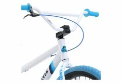 BMX Freestyle SE Bikes Blocks Flyer 26'' Blanc 2021 Blanc / Bleu 14 BMX Freestyle SE Bikes Blocks Flyer 26'' Blanc 2021 Blanc / Bleu -Vélo Soldes unnamed file 9002