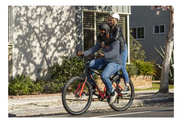 Vélo De Ville GT Street Performer 29'' Fade Noir / Rouge 2021 5 Vélo De Ville GT Street Performer 29'' Fade Noir / Rouge 2021 – Image 4